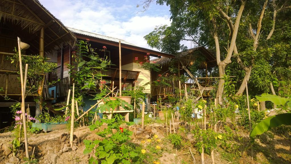Ferienwohnung Cast Away Nonthaburi Exterior foto