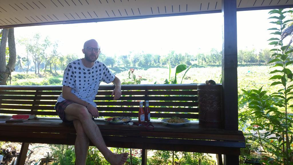 Ferienwohnung Cast Away Nonthaburi Exterior foto